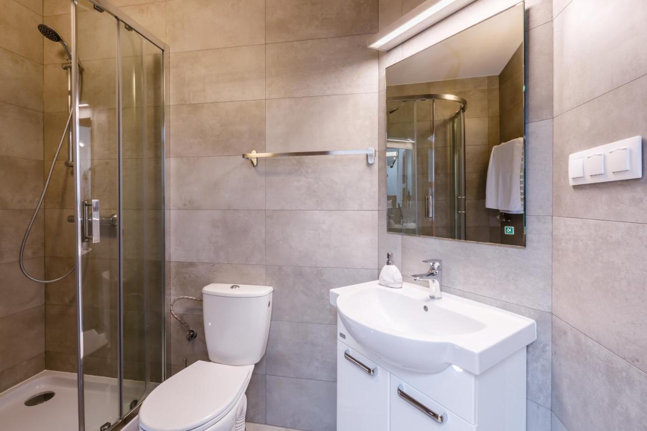 Ok Main Square Apartments Красков Екстериор снимка